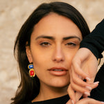 Cleopatra-boucles d oreille d 'inspiration grecque avec pierres de couleur bleu rouge et vert  portees