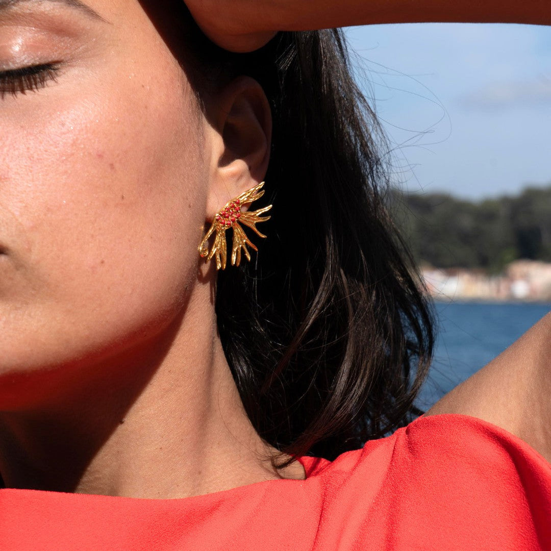 Ioannina-Mymosaa-bijoux_de_Mediterranee_boucles_d_oreille_argent_cisele_or_corail_rouge-detail