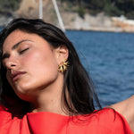 Ioannina-Mymosaa-bijoux_de_Mediterranee_boucles_d_oreille_argent_cisele_or_corail_rouge