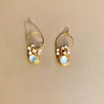 KYTHERA_boucles_d_oreille_nacre_perles_cristal_en_argent_massif_et_or_24K