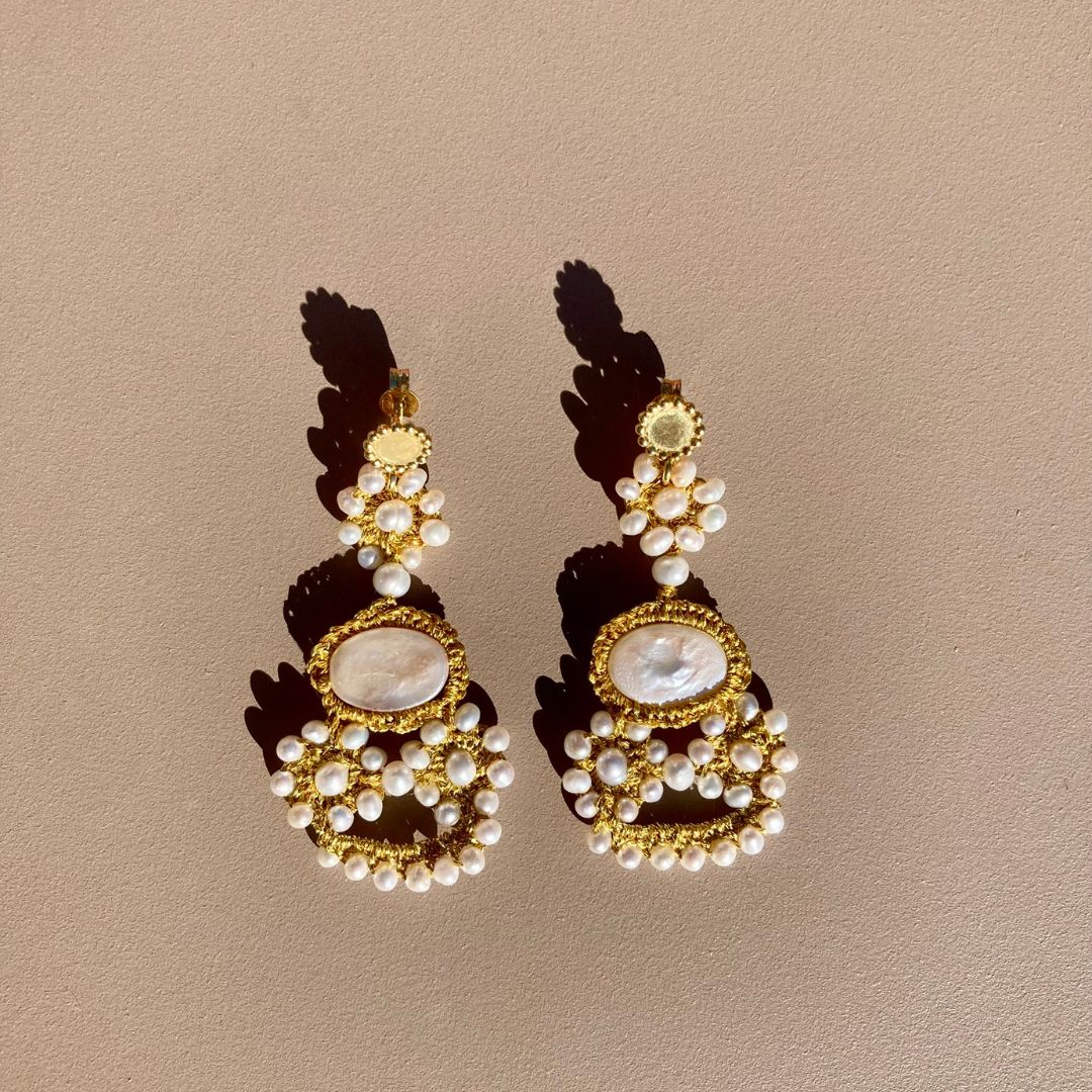 Roxane_Mymosaa_bijoux_de_mediterranee_boucles_d_oreille_perles_nacre_argent_or_de_mariage_